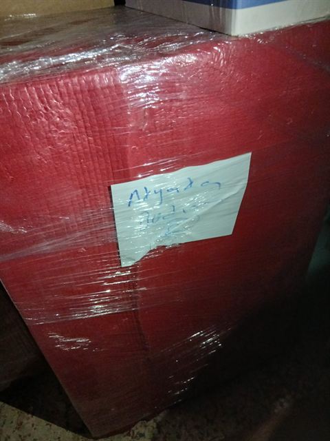 Paketlenmiş eşya üzerindeki etiket.